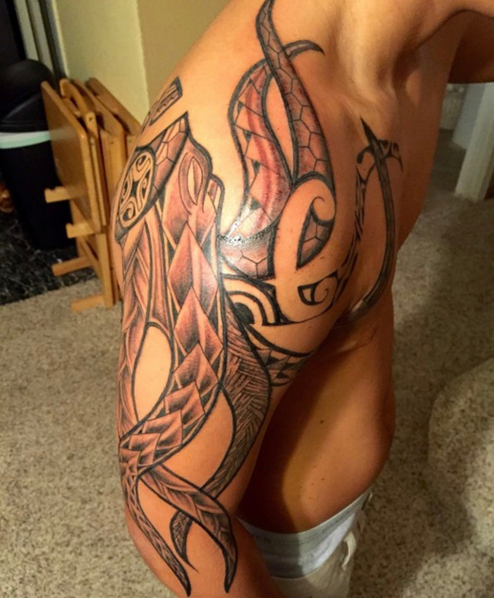 Polynesian Tattoo Artist Michael Rosal Best Las Vegas